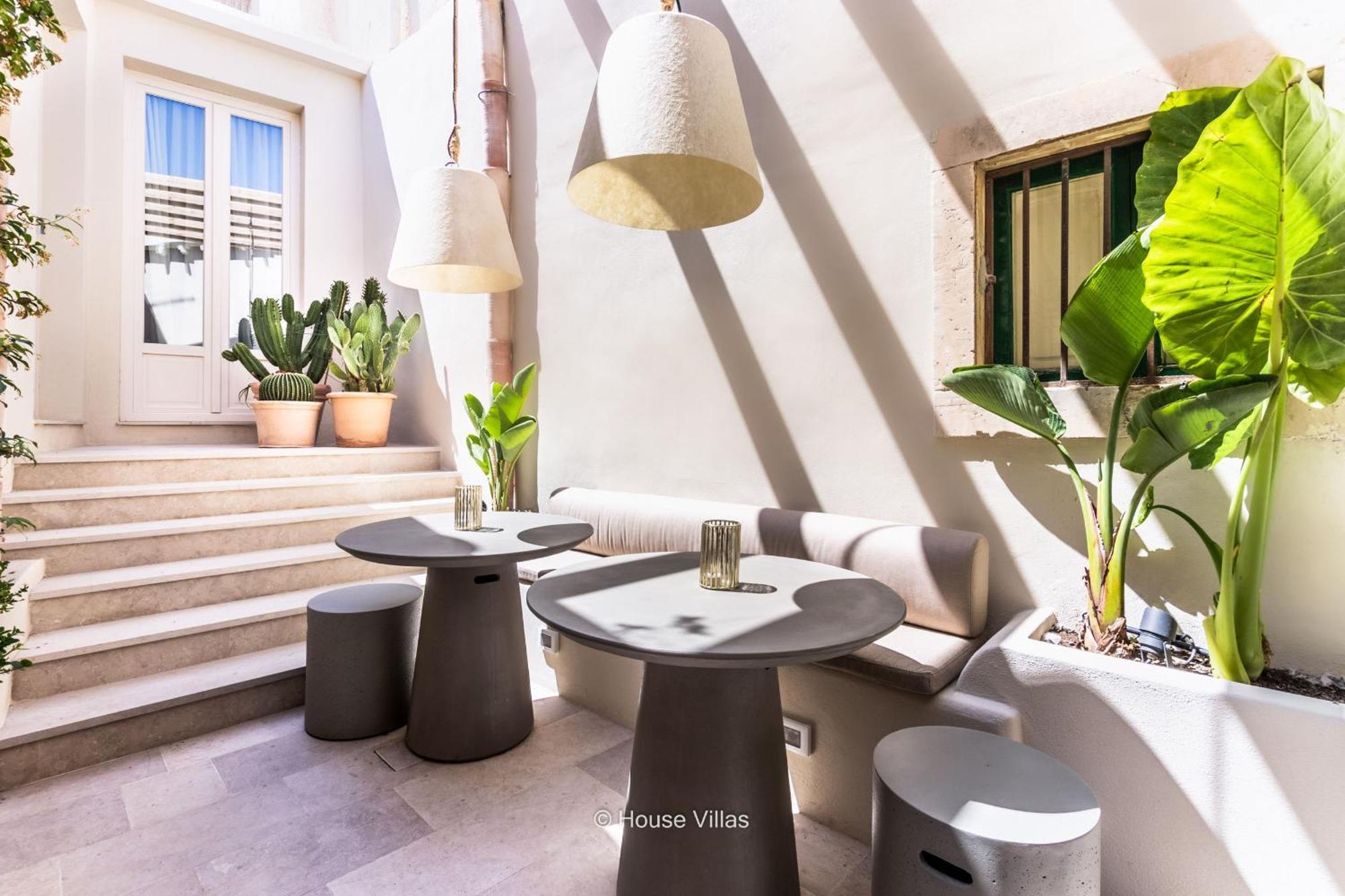 Alma Suite Noto Buitenkant foto