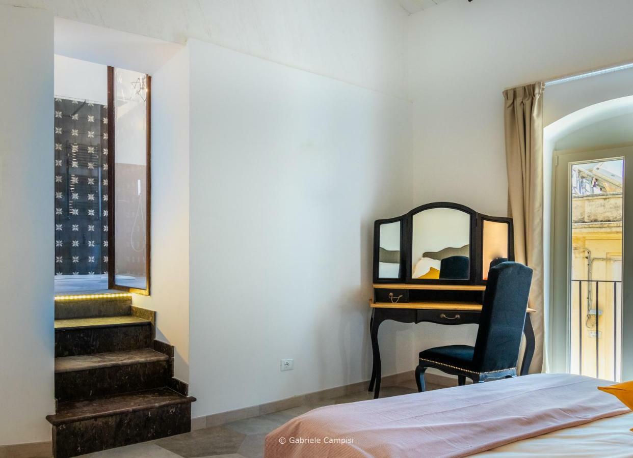 Alma Suite Noto Buitenkant foto
